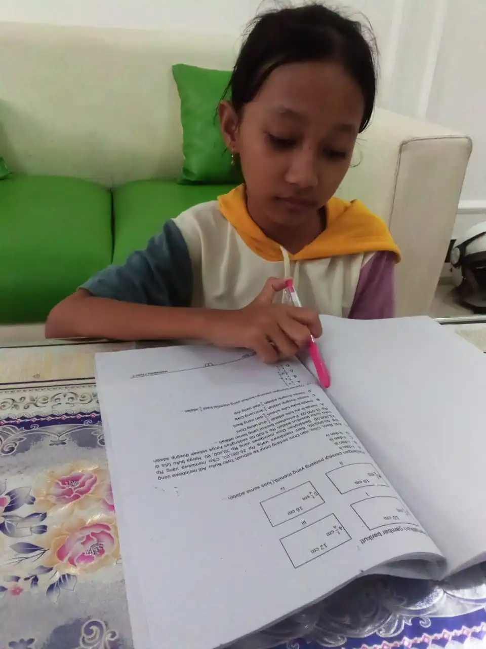 Siswa belajar bersama Brillian Edu